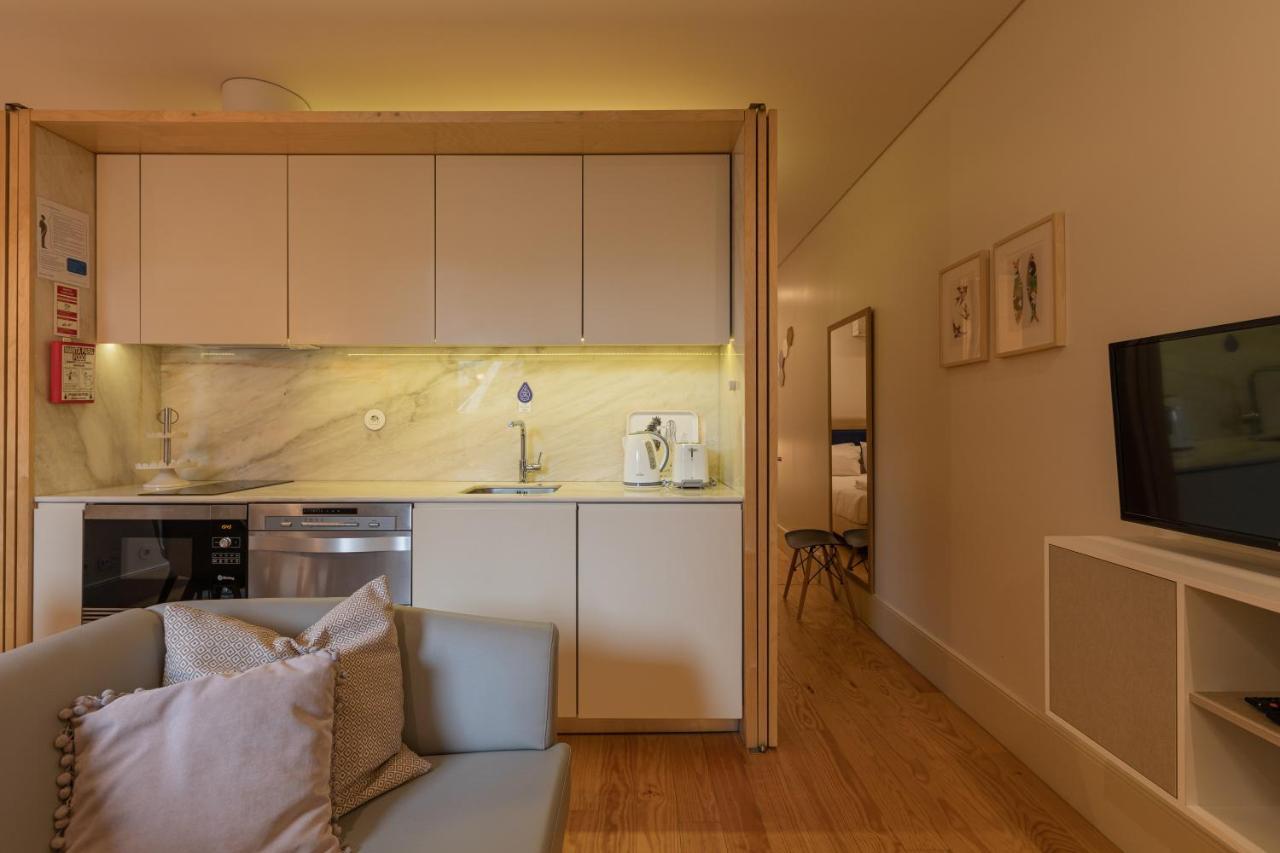 Orm - Almada Balcony Apartment Porto Bagian luar foto