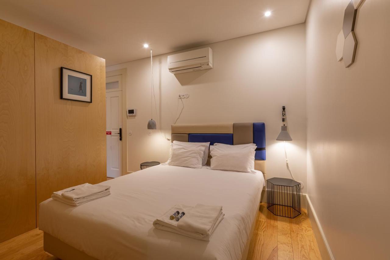 Orm - Almada Balcony Apartment Porto Bagian luar foto
